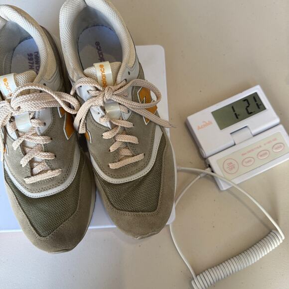 New Balance Womens Sneakers 9.5 Green Suede CW997HSV Retro Running Athletic Shoe - Picture 10 of 10